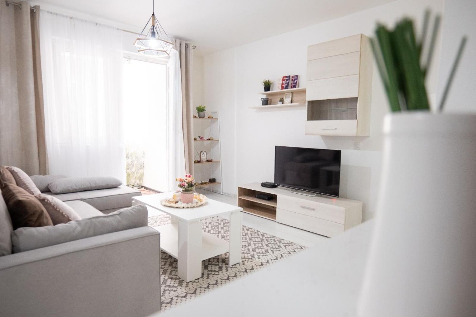 Grandeur Home Apartment Mostar - Free Parking Екстер'єр фото
