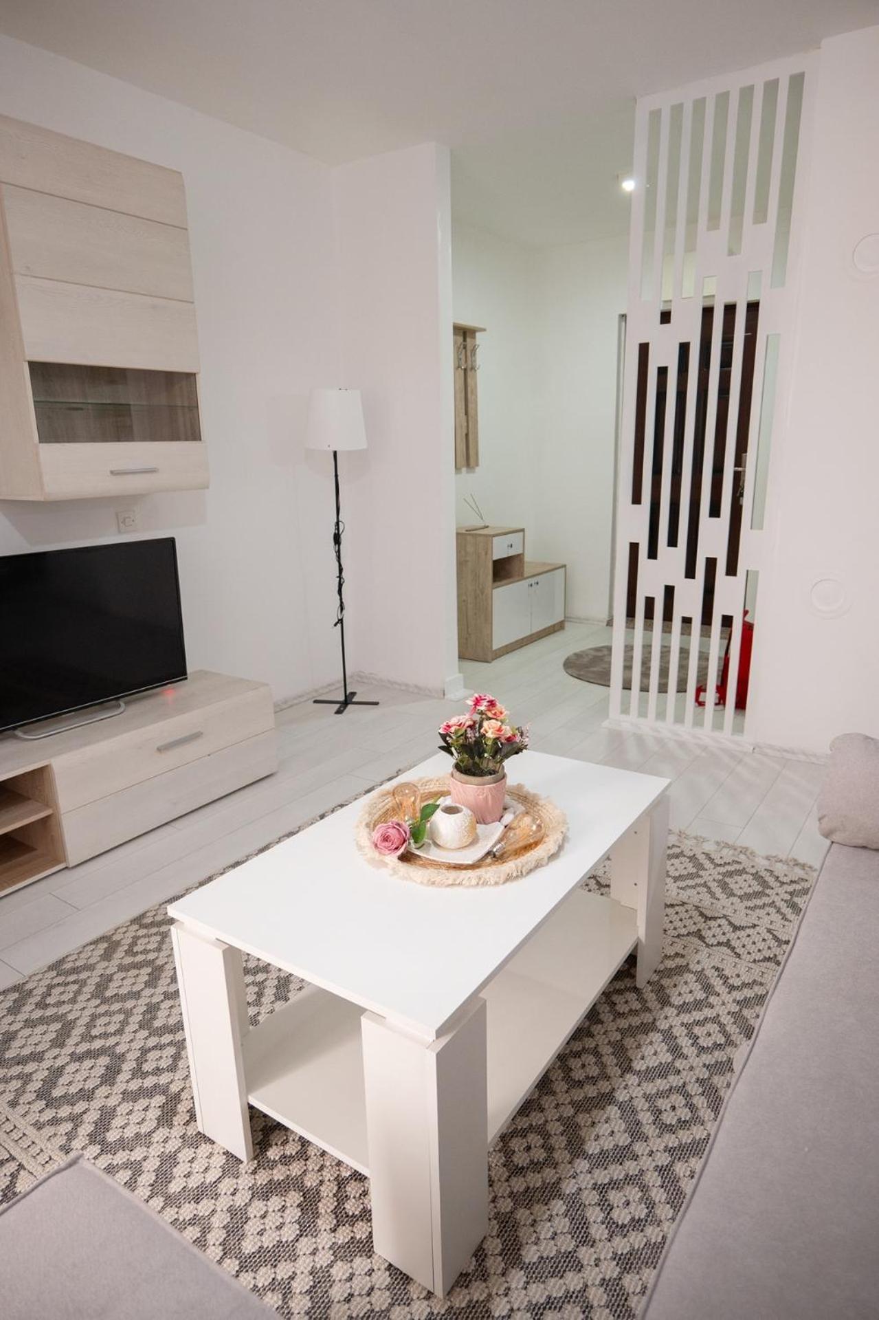 Grandeur Home Apartment Mostar - Free Parking Екстер'єр фото