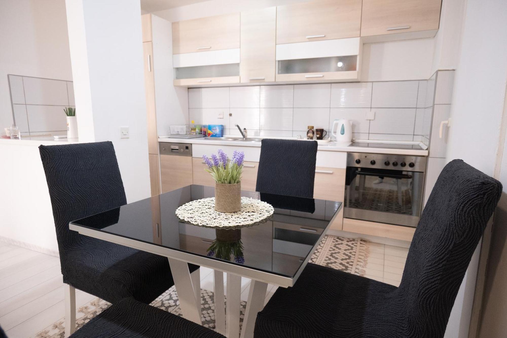 Grandeur Home Apartment Mostar - Free Parking Екстер'єр фото